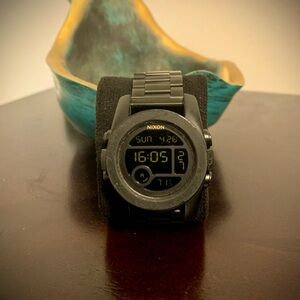Used Nixon Unit 40 Watch